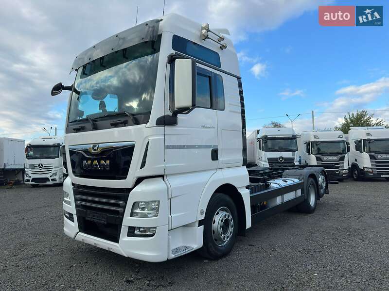 Контейнеровоз MAN TGX 2020 в Луцьку
