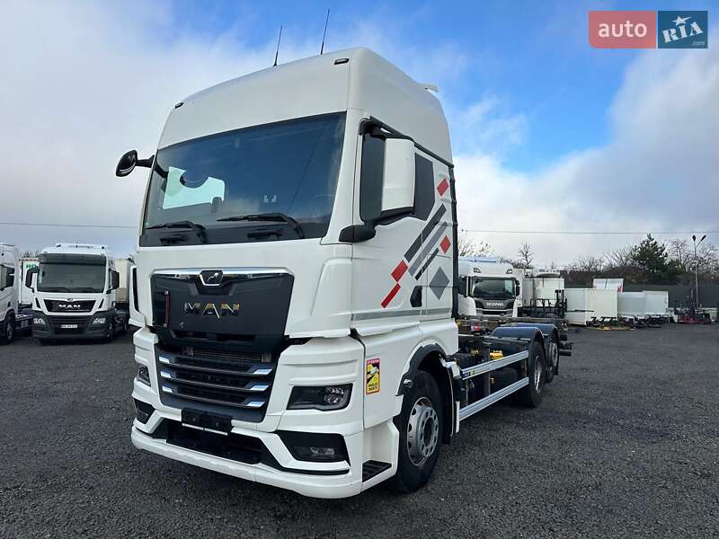 Контейнеровоз MAN TGX 2021 в Луцьку