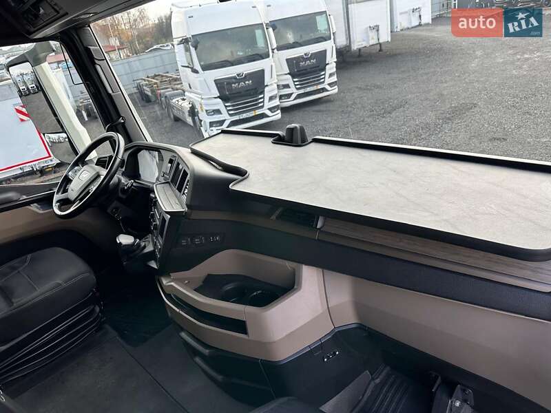 Контейнеровоз MAN TGX 2021 в Луцьку фото 13 Контейнеровоз MAN TGX 2021 в Луцьку