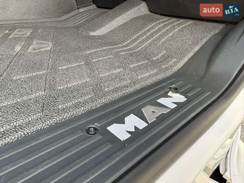 Контейнеровоз MAN TGX 2021 в Луцьку