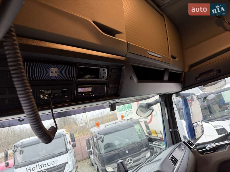 Контейнеровоз MAN TGX 2021 в Залещиках