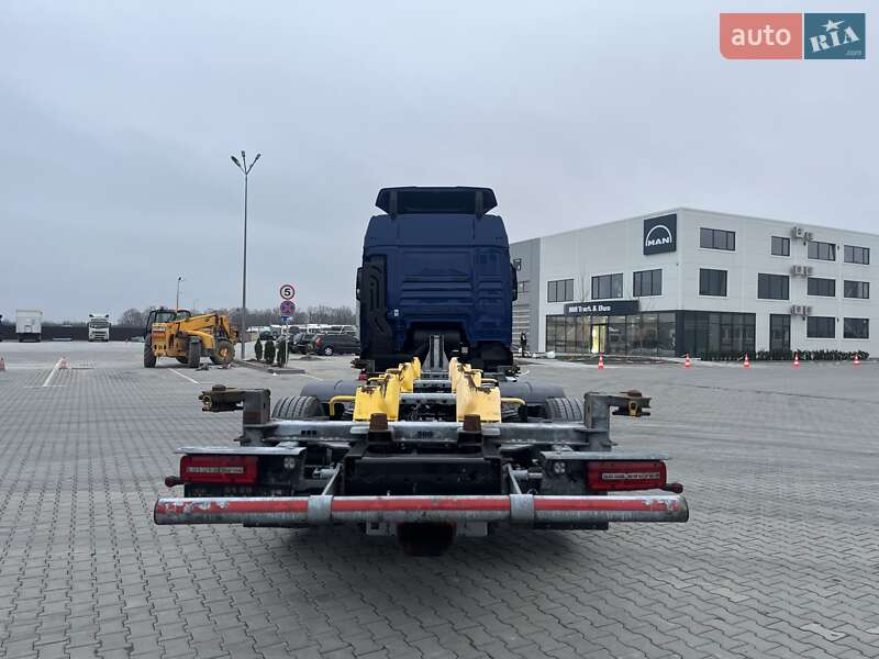 Контейнеровоз MAN TGX 2022 в Чернівцях