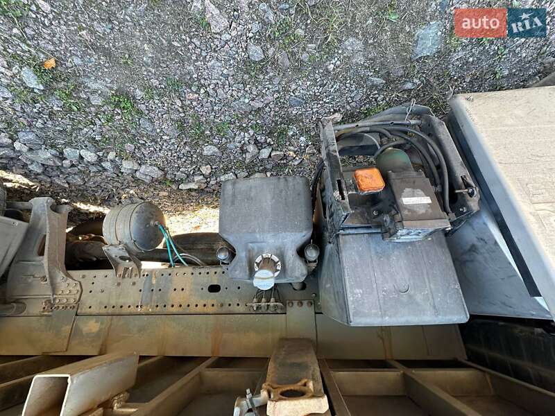 Контейнеровоз MAN TGX 2009 в Киеве