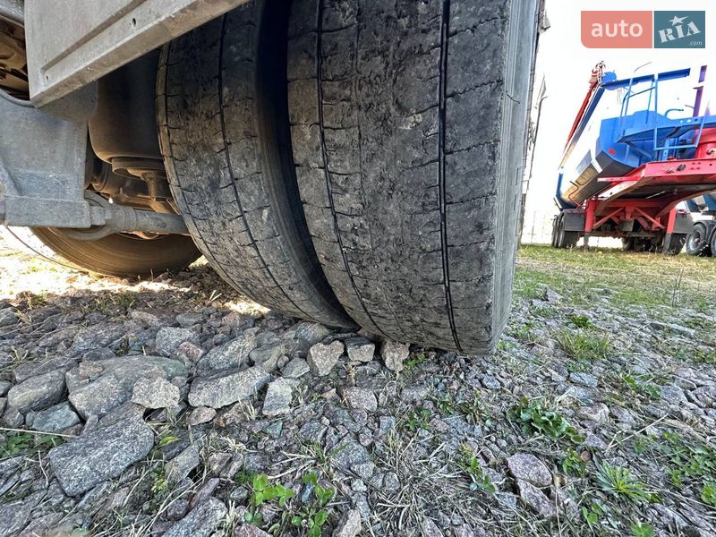 Контейнеровоз MAN TGX 2009 в Киеве