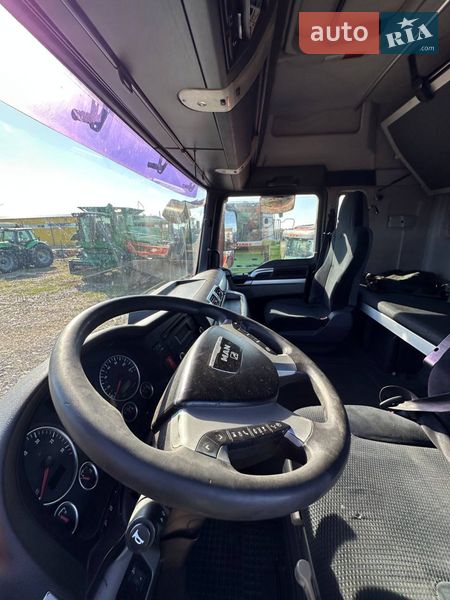 Контейнеровоз MAN TGX 2009 в Киеве