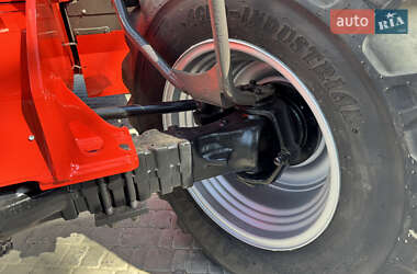 Телескопічні навантажувачі Manitou MLT 735-120 LSU 2013 в 