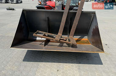 Телескопический погрузчик Manitou MLT 741-120 LSU 2005 в 