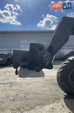 Телескопический погрузчик Manitou MT 932 2005 в 