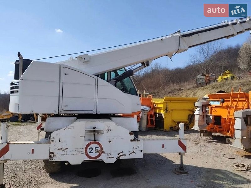 Автокран Marchetti MG 2000 в Тячеве