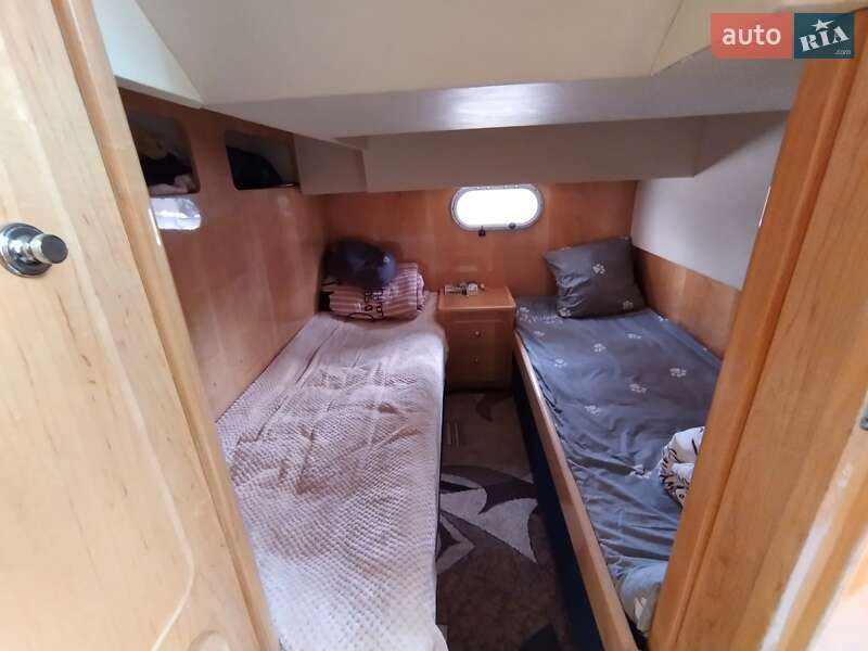 Моторная яхта Marina Group MG 2006 в Киеве фото 11 Моторная яхта Marina Group MG 2006 в Киеве