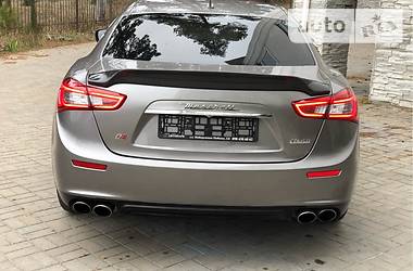 Седан Maserati Ghibli 2015 в Києві