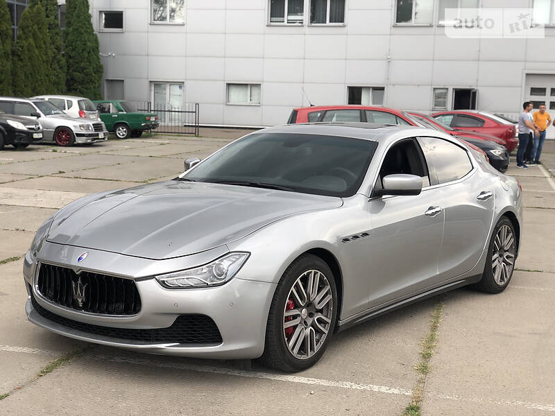 Седан Maserati Ghibli 2015 в Ивано-Франковске