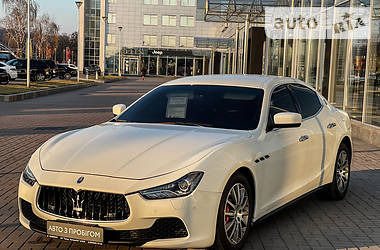 Седан Maserati Ghibli 2014 в Киеве