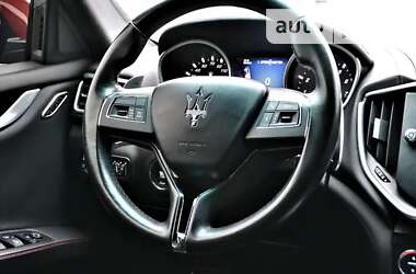 Седан Maserati Ghibli 2014 в Киеве