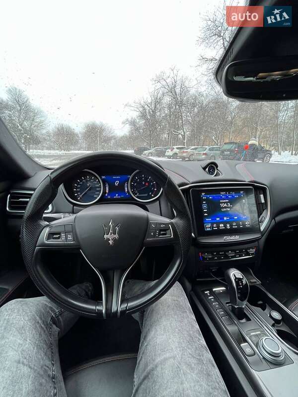 Седан Maserati Ghibli 2018 в Києві