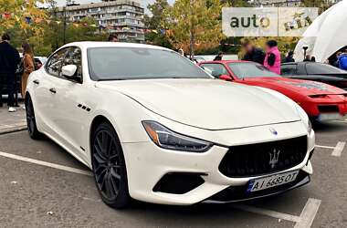 Седан Maserati Ghibli 2017 в 