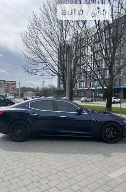 Седан Maserati Ghibli 2015 в Ужгороде
