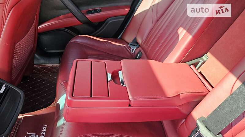 Седан Maserati Ghibli 2014 в Тальному