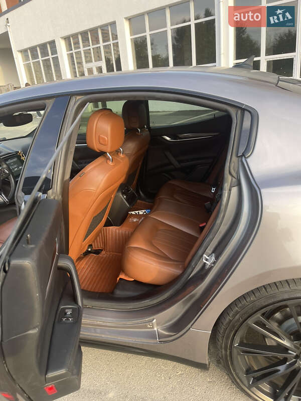 Седан Maserati Ghibli 2016 в Києві