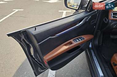 Седан Maserati Ghibli 2016 в 