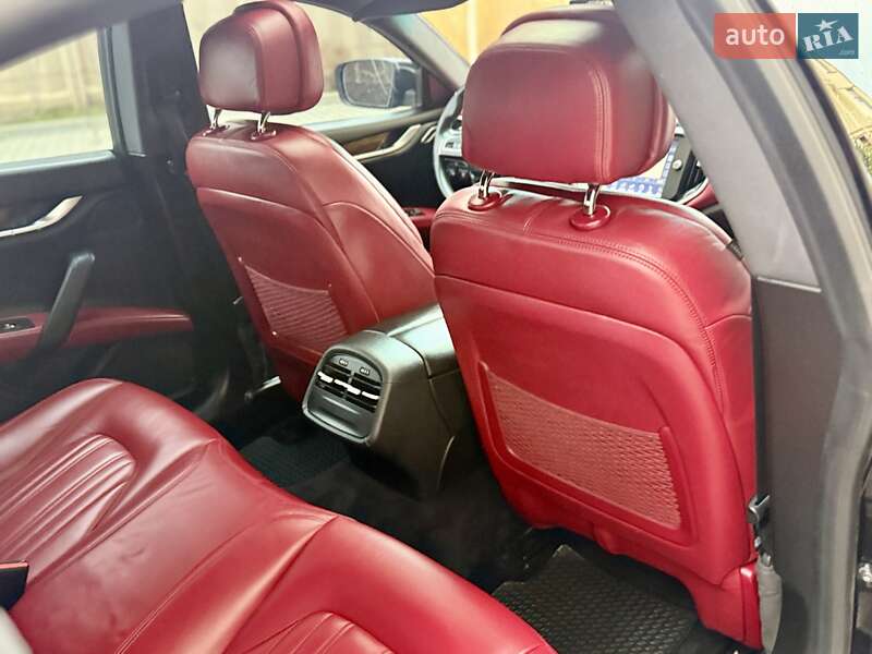 Седан Maserati Ghibli 2014 в Одесі