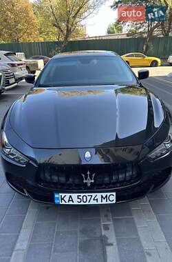 Седан Maserati Ghibli 2016 в 