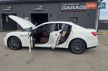 Седан Maserati Ghibli 2016 в 