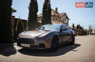 Седан Maserati Ghibli 2014 в 