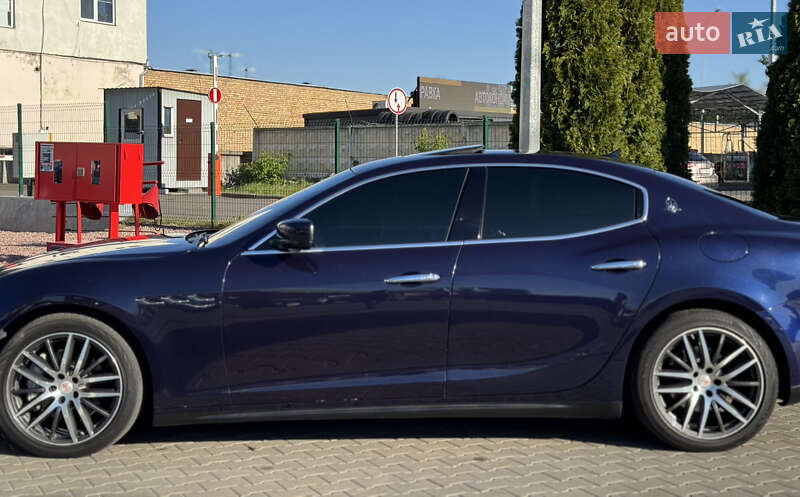 Седан Maserati Ghibli 2015 в Києві