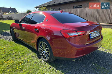 Седан Maserati Ghibli 2014 в 