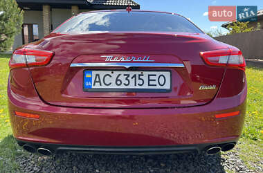 Седан Maserati Ghibli 2014 в 