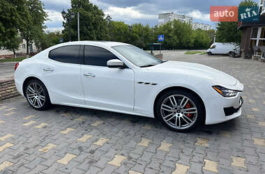 Седан Maserati Ghibli 2017 в 