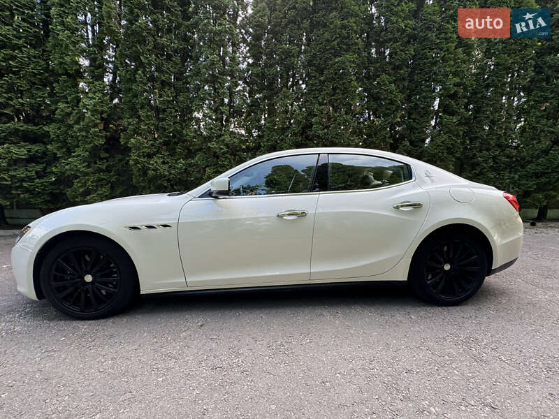 Седан Maserati Ghibli 2014 в Рівному