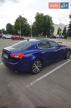 Седан Maserati Ghibli 2014 в 