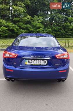 Седан Maserati Ghibli 2014 в 