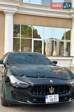 Седан Maserati Ghibli 2017 в 