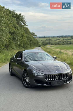 Седан Maserati Ghibli 2017 в Львові