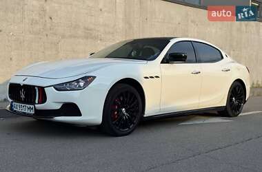 Седан Maserati Ghibli 2015 в 