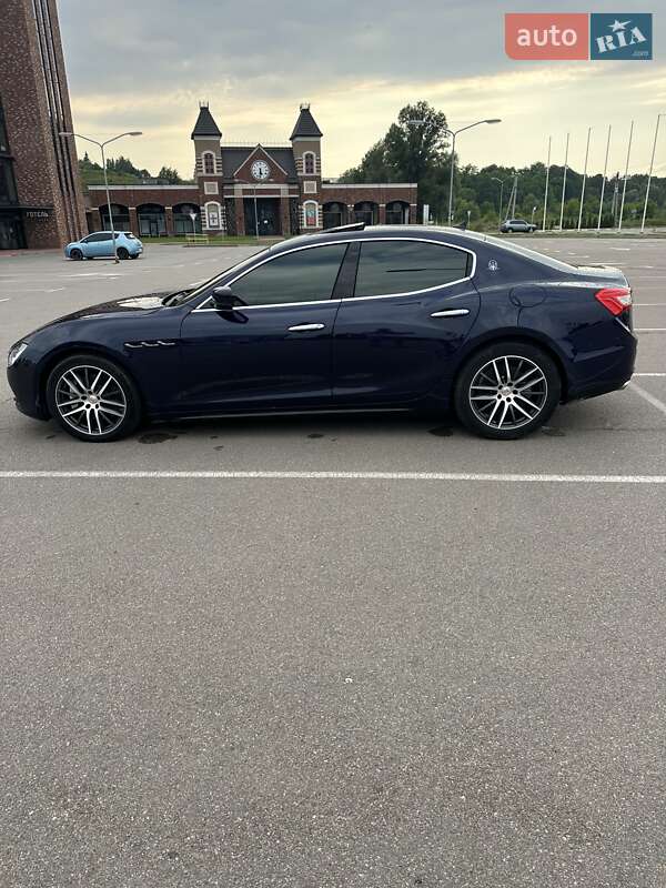 Седан Maserati Ghibli 2015 в Киеве