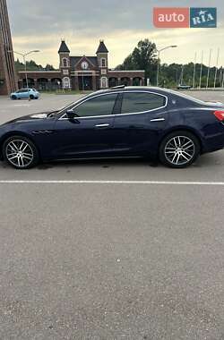Седан Maserati Ghibli 2015 в 