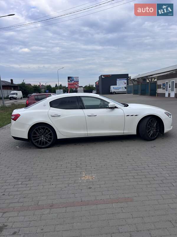 Седан Maserati Ghibli 2015 в Киеве