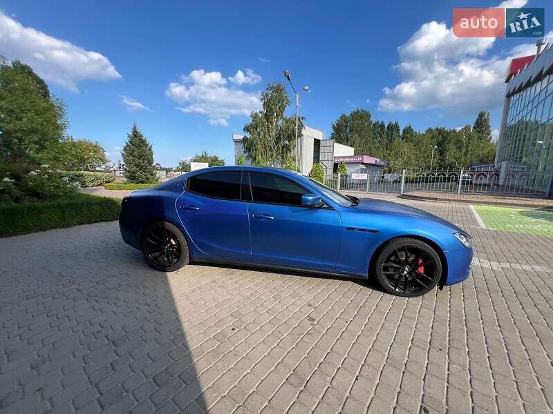 Седан Maserati Ghibli 2013 в Черкасах
