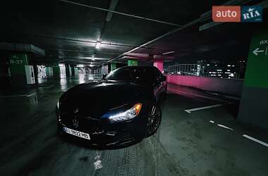 Седан Maserati Ghibli 2015 в 