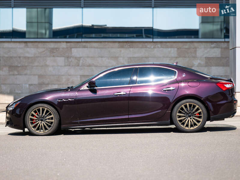 Седан Maserati Ghibli 2014 в Києві