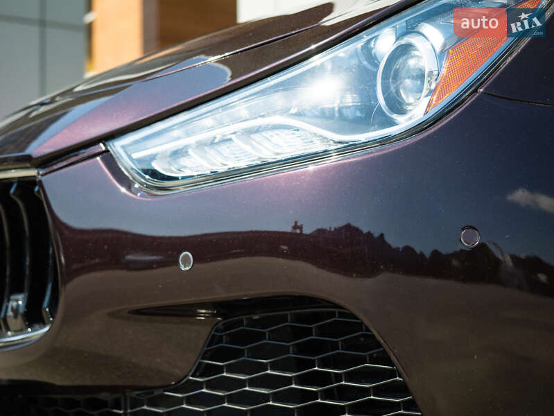 Седан Maserati Ghibli 2014 в Києві