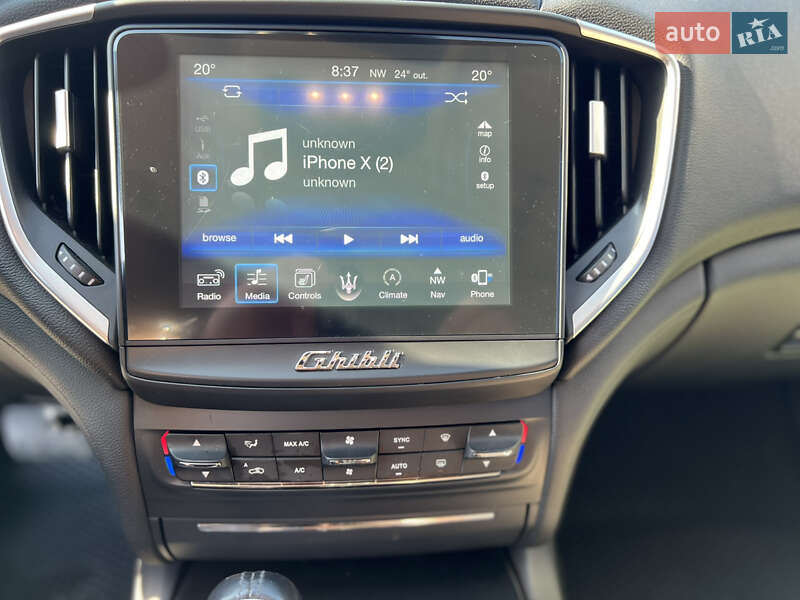 Седан Maserati Ghibli 2016 в Івано-Франківську