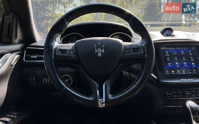Седан Maserati Ghibli 2017 в Львове