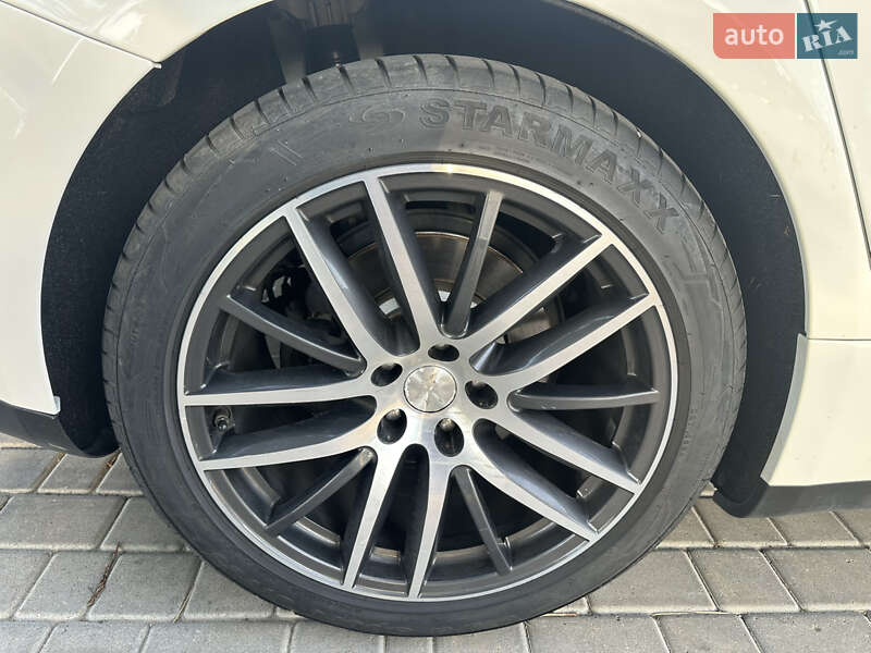 Седан Maserati Ghibli 2013 в Одессе фото 17 Седан Maserati Ghibli 2013 в Одессе