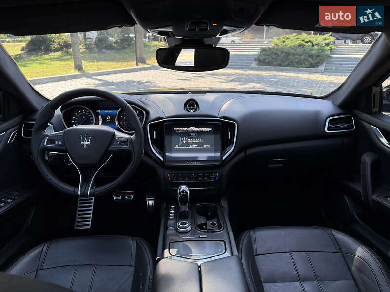 Седан Maserati Ghibli 2017 в Києві