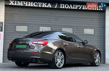 Седан Maserati Ghibli 2014 в 